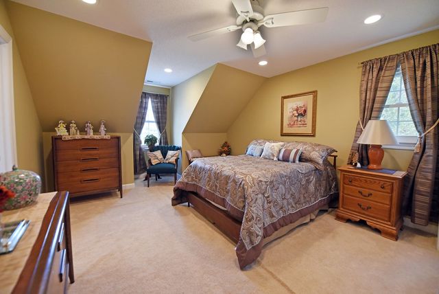 38 Oakwood Drive, Blue Ridge, GA 30513