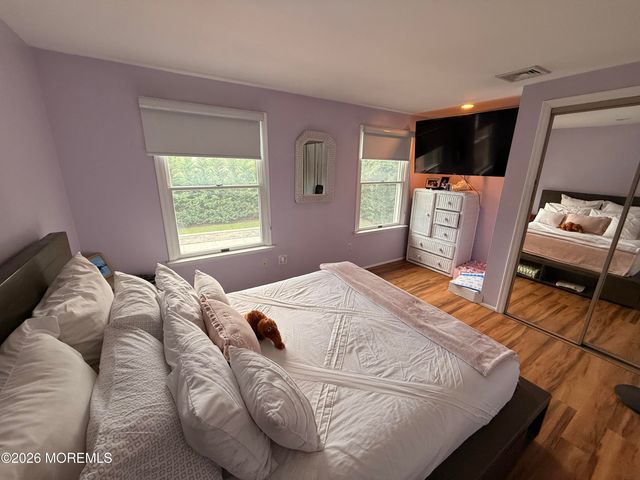 7 Carole Drive, Oakhurst, NJ 07755