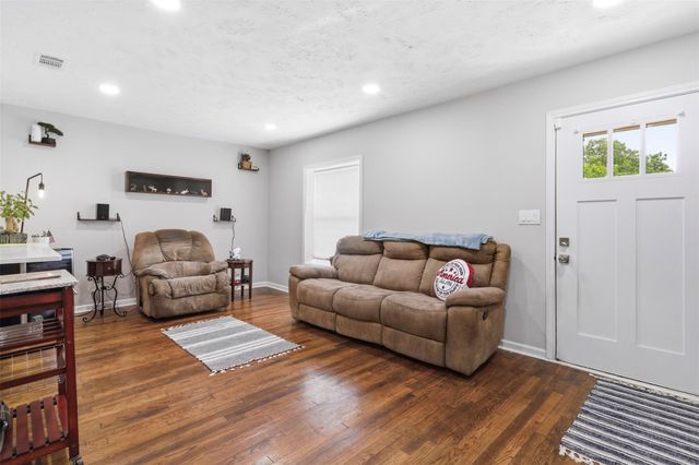 306 Center Street, Pasadena, TX 77506