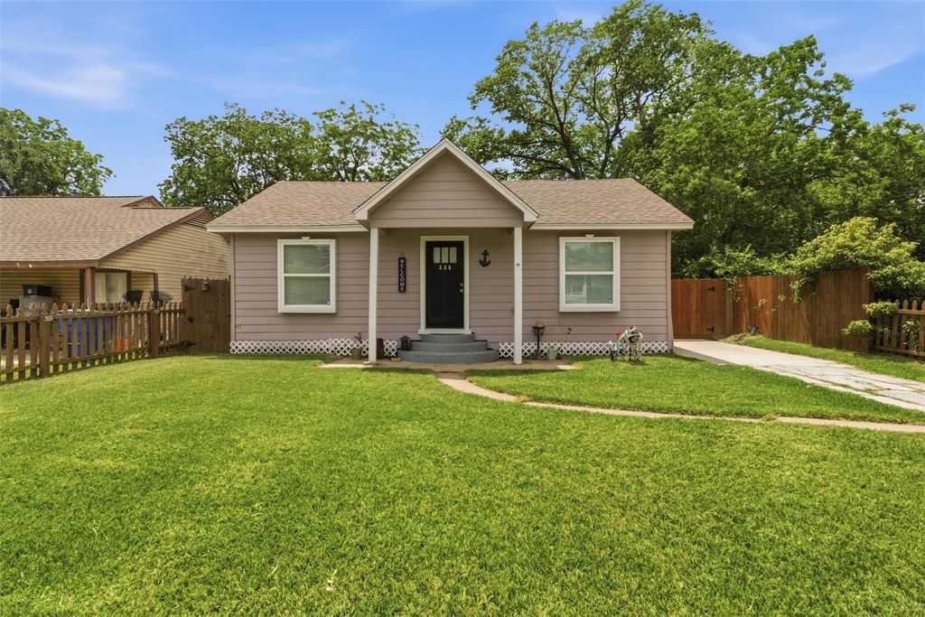306 Center Street, Pasadena, TX 77506