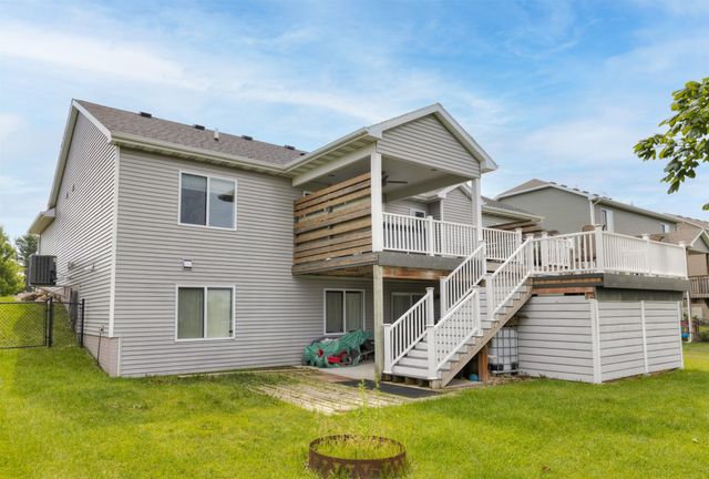 1419 Green Hills Drive, Norwalk, IA 50211