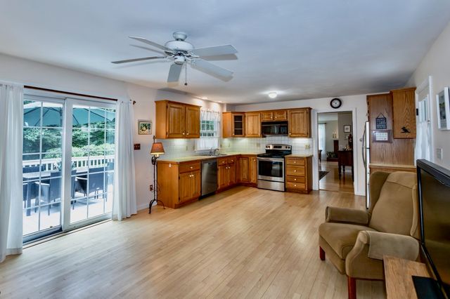 26 Morningside Drive, Westfield, MA 01085