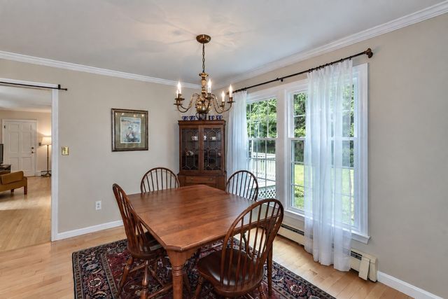26 Morningside Drive, Westfield, MA 01085