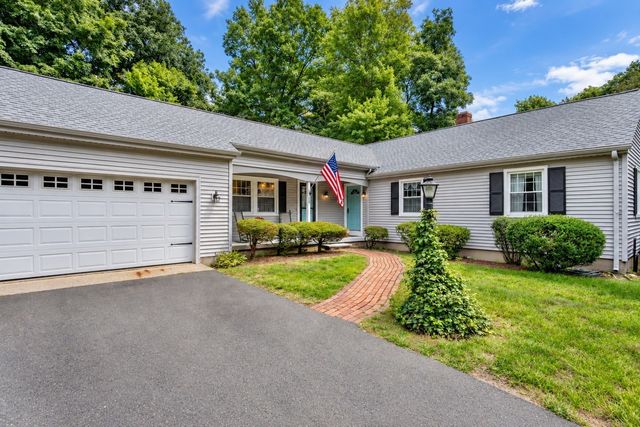 26 Morningside Drive, Westfield, MA 01085