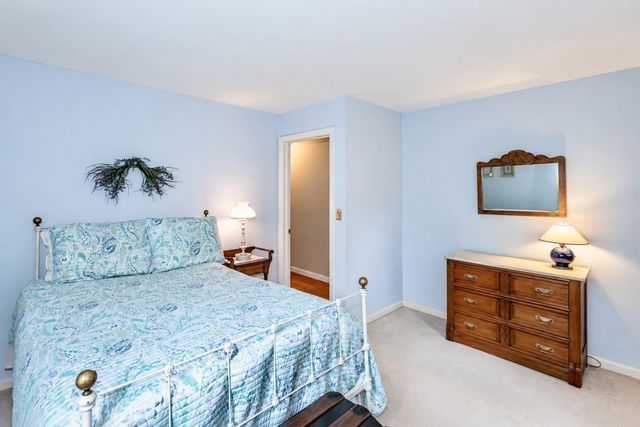 26 Morningside Drive, Westfield, MA 01085