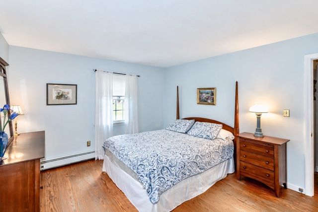 26 Morningside Drive, Westfield, MA 01085