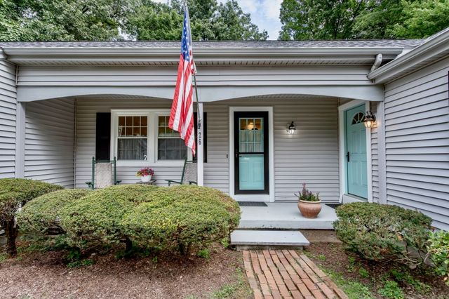 26 Morningside Drive, Westfield, MA 01085