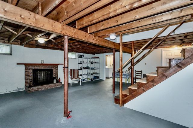 26 Morningside Drive, Westfield, MA 01085