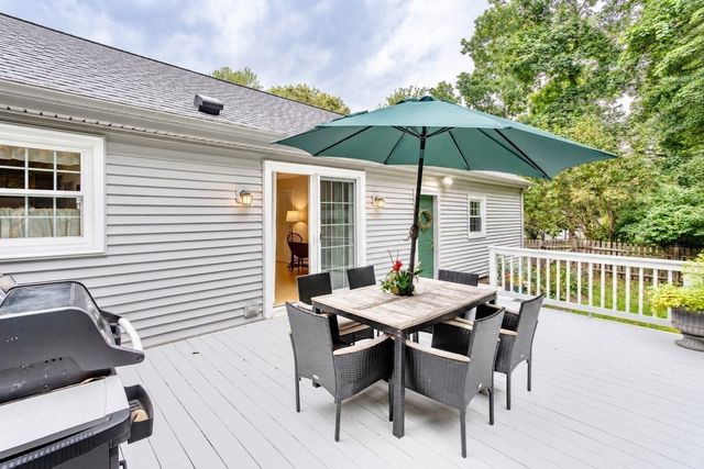 26 Morningside Drive, Westfield, MA 01085