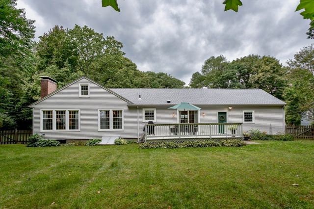 26 Morningside Drive, Westfield, MA 01085