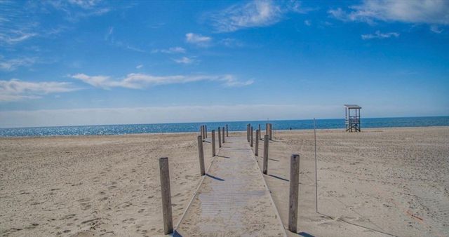 16 Elton, Yarmouth, MA 02673