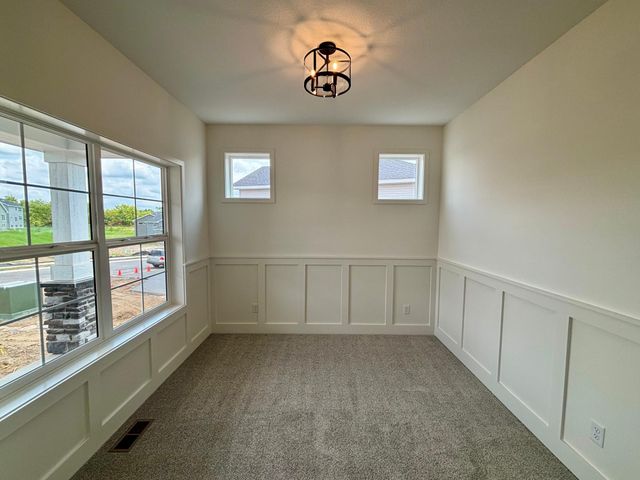 819 Walnut Grove Lane, Hanover, MN 55341