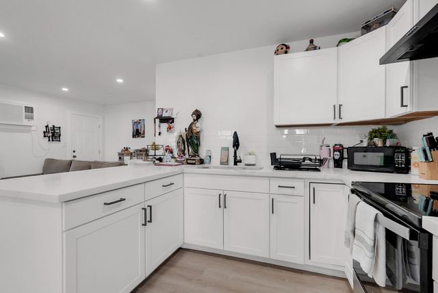 32 S Anthony Ave, Stockton, CA 95215