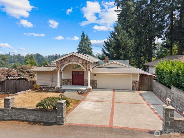 1704 154th Avenue SE, Bellevue, WA 98007