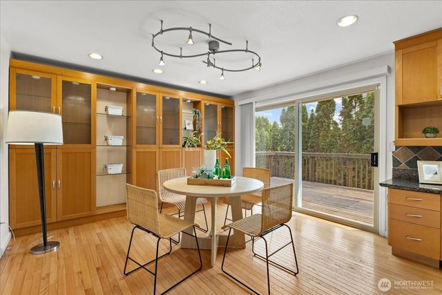 1704 154th Avenue SE, Bellevue, WA 98007