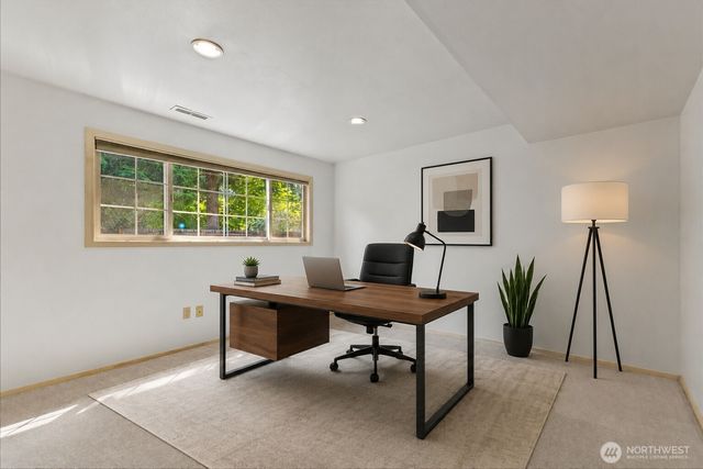 1704 154th Avenue SE, Bellevue, WA 98007