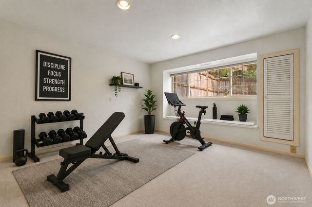 1704 154th Avenue SE, Bellevue, WA 98007