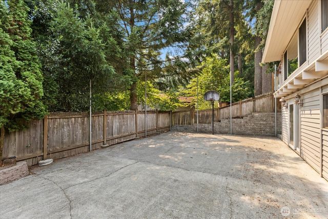 1704 154th Avenue SE, Bellevue, WA 98007