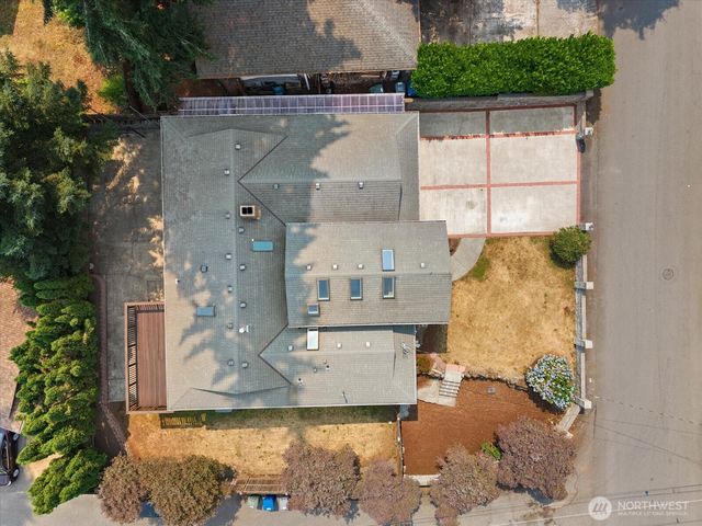 1704 154th Avenue SE, Bellevue, WA 98007