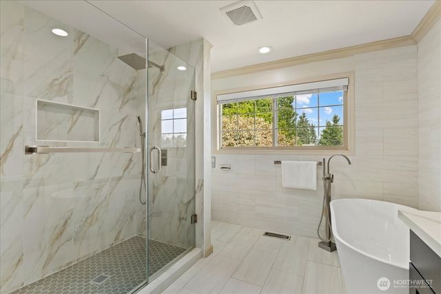 1704 154th Avenue SE, Bellevue, WA 98007