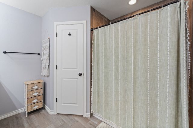 1212 Bales Street, Cleburne, TX 76033