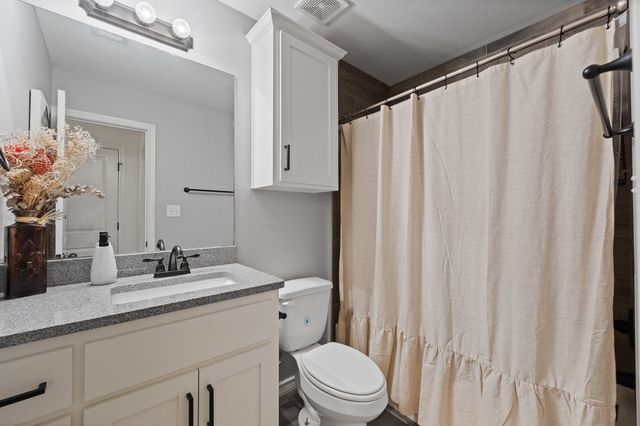 1212 Bales Street, Cleburne, TX 76033