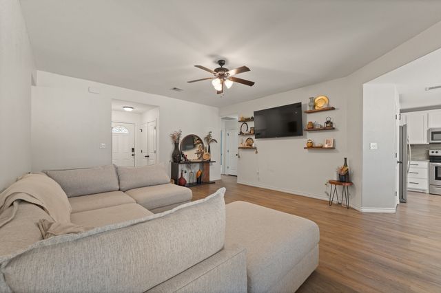 1212 Bales Street, Cleburne, TX 76033