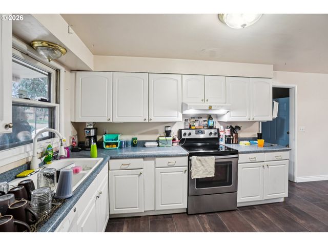 907 Se 179TH Ave, Portland, OR 97233