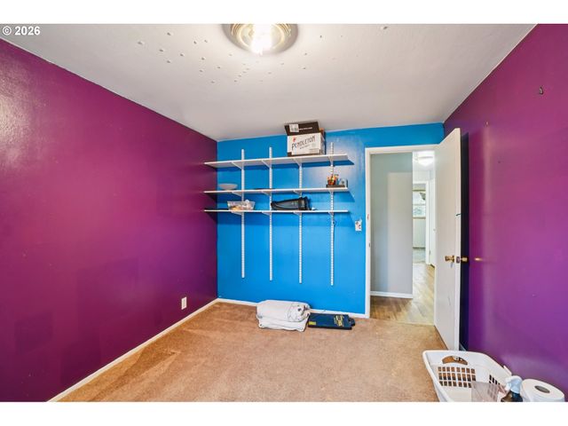 907 Se 179TH Ave, Portland, OR 97233