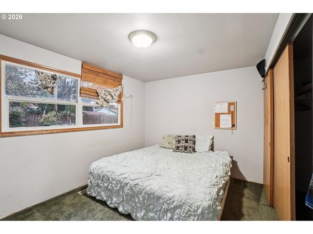 907 Se 179TH Ave, Portland, OR 97233