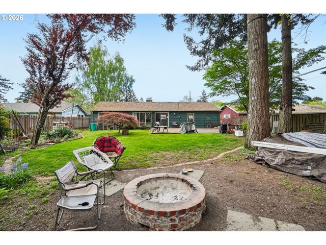 907 Se 179TH Ave, Portland, OR 97233
