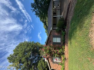 8561 Woodbine Drive, Southaven, MS 38671