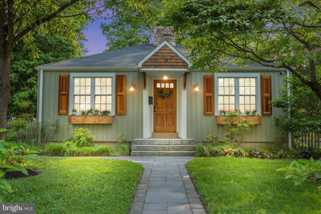 234 S 7TH ST, North Wales, PA 19454