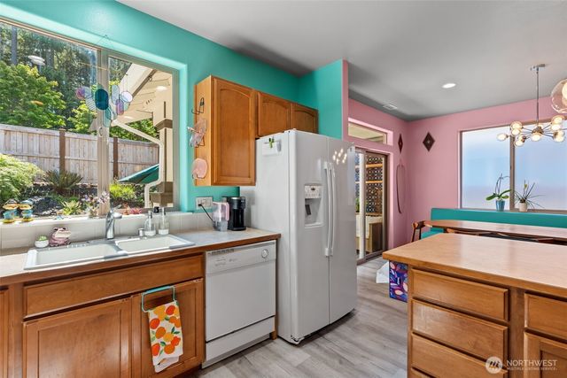 8325 Bainbridge Loop NE, Lacey, WA 98516