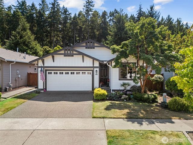 8325 Bainbridge Loop NE, Lacey, WA 98516