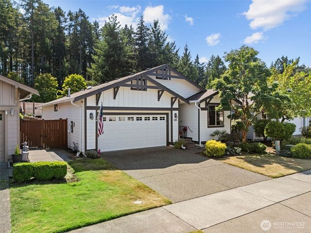 8325 Bainbridge Loop NE, Lacey, WA 98516