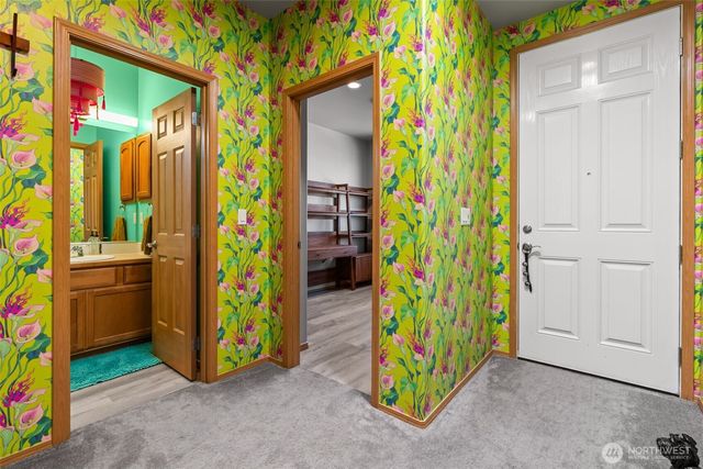 8325 Bainbridge Loop NE, Lacey, WA 98516