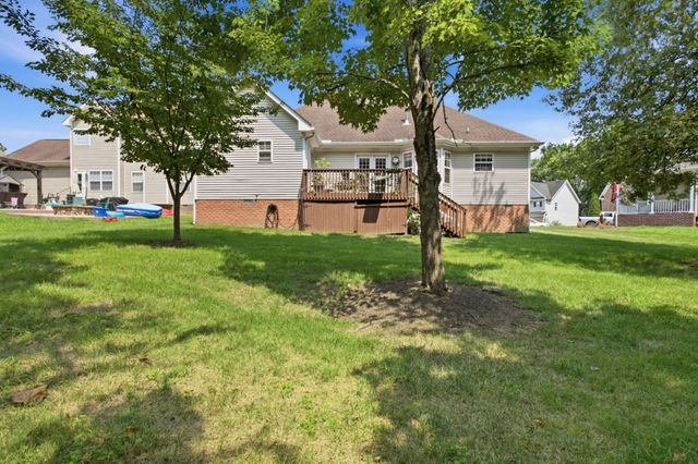 1042 Watauga Ct, Thompsons Station, TN 37179