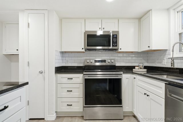 2921 W 64th Street, Tulsa, OK 74132