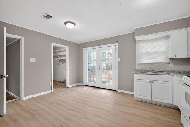 3521 Pinewood Loop, Little Rock, AR 72209