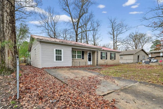 3521 Pinewood Loop, Little Rock, AR 72209