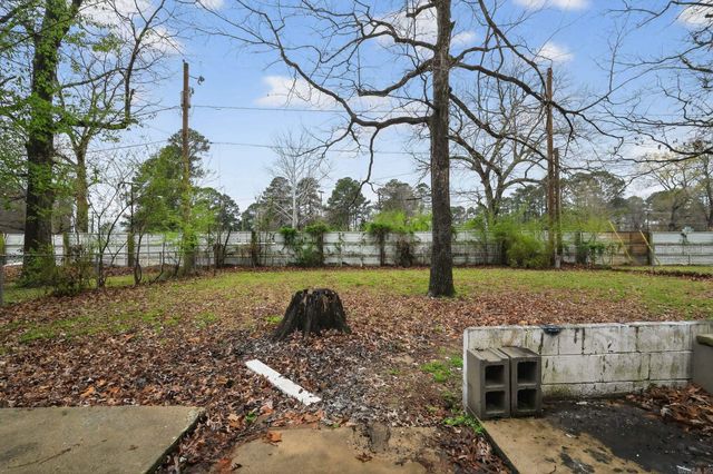 3521 Pinewood Loop, Little Rock, AR 72209