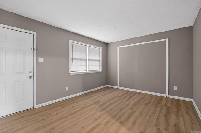 3521 Pinewood Loop, Little Rock, AR 72209