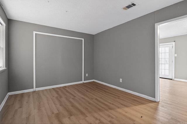 3521 Pinewood Loop, Little Rock, AR 72209