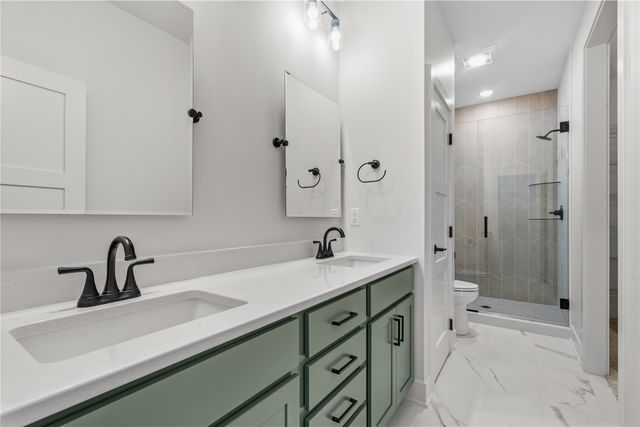 4135 Tall Pines Court, Marion, IA 52302