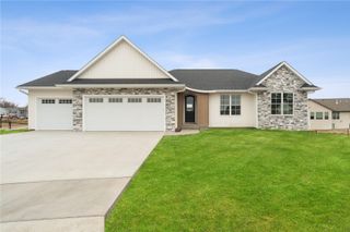 4135 Tall Pines Court, Marion, IA 52302