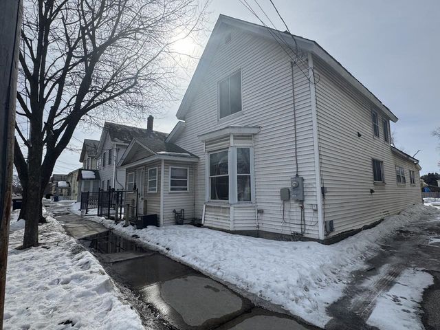 187 North Champlain Street, Burlington, VT 05401