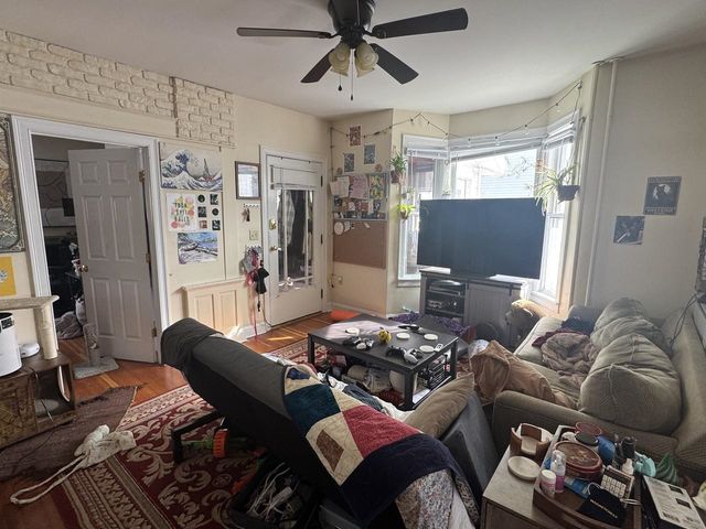 187 North Champlain Street, Burlington, VT 05401