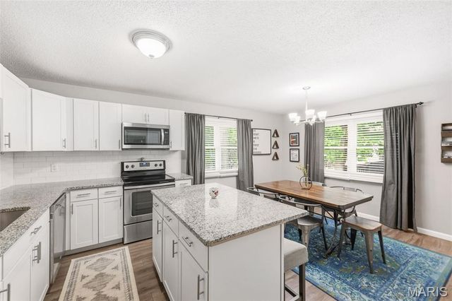 13 Spring Fawn Lane, St Peters, MO 63376