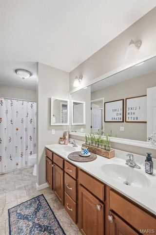 13 Spring Fawn Lane, St Peters, MO 63376